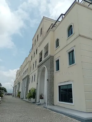 Furnished 5-Bedroom Townhouse with BQ in Lekki Phase 1