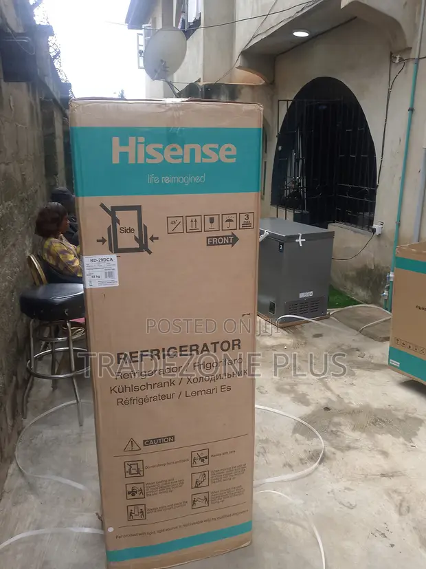 Hisense 225L Bottom Freezer Refrigerator - 1