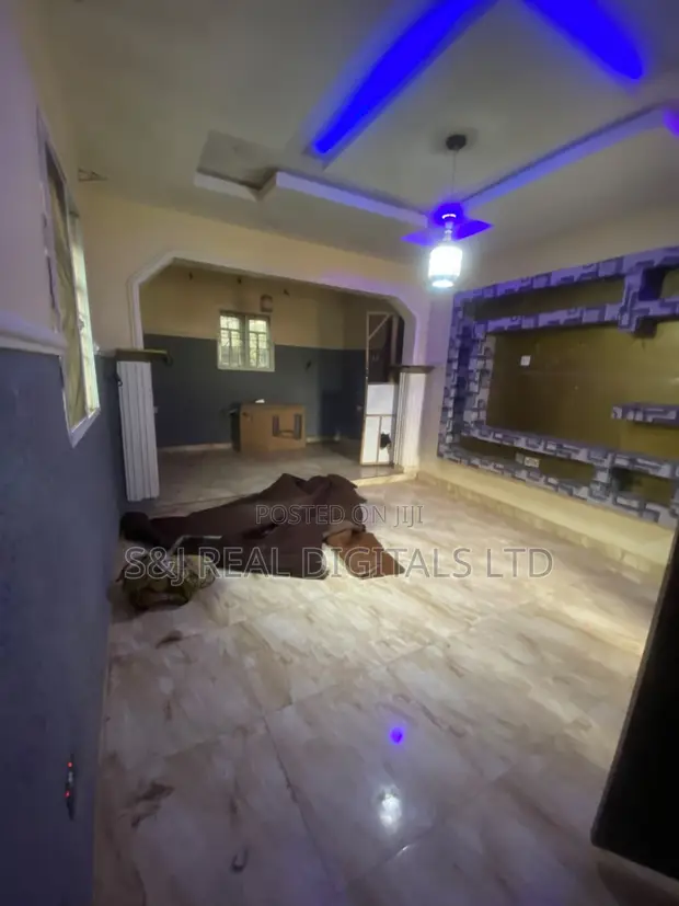 1 Bedroom Bungalow for Rent in Kubwa - 1