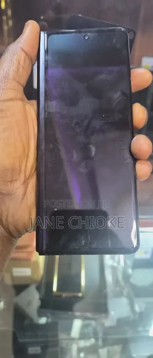 Samsung Galaxy Z Fold 3 512GB Baki