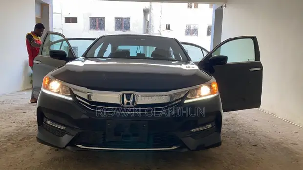 2017 Honda Accord Sport SE Sedan - 1