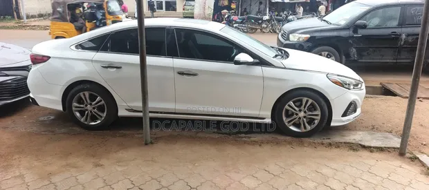 Hyundai Sonata SE 2018 Fari - 1