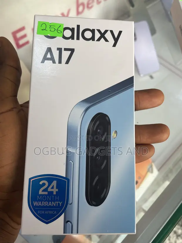 New Samsung Galaxy A17 256GB Gray - 1