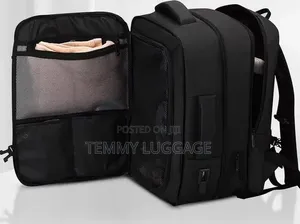 Sabon Backpack Mai Hana Ruwa, An Yi Shi Da Fatar Gaskiya