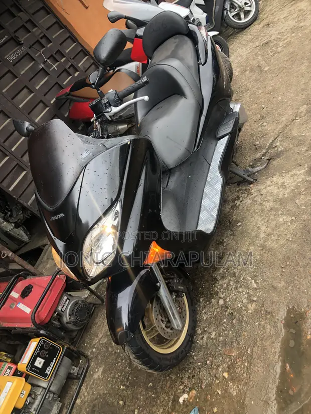 Honda Forza 2011 Scooter - 1