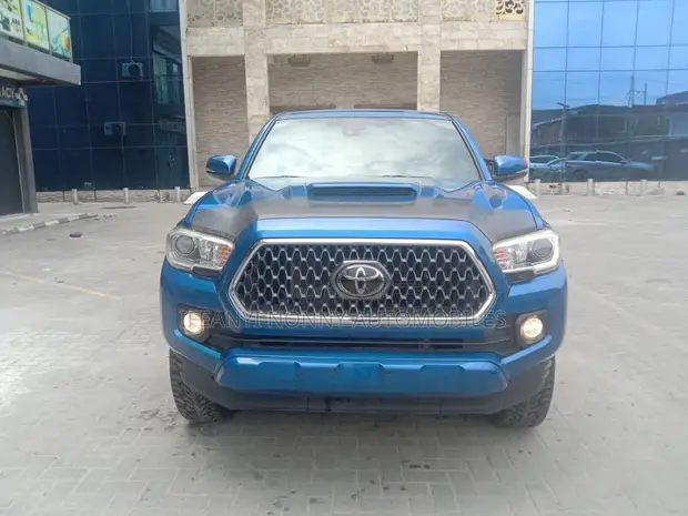 2018 Toyota Tacoma Limited Pickup - 1