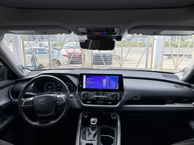Toyota Highlander Platinum AWD 2024 - 1