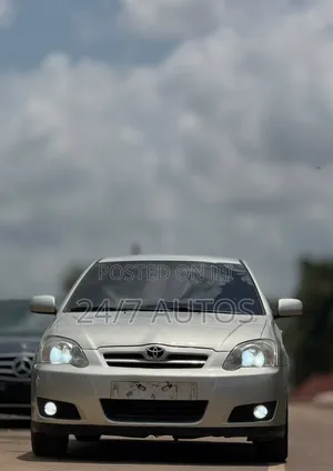 2005 Toyota Corolla - Foreign Used