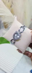 Guess Vintage Silver Chain Wristwatch - 2