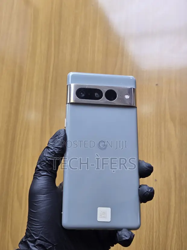 Google Pixel 7 Pro 128GB Silver - 1