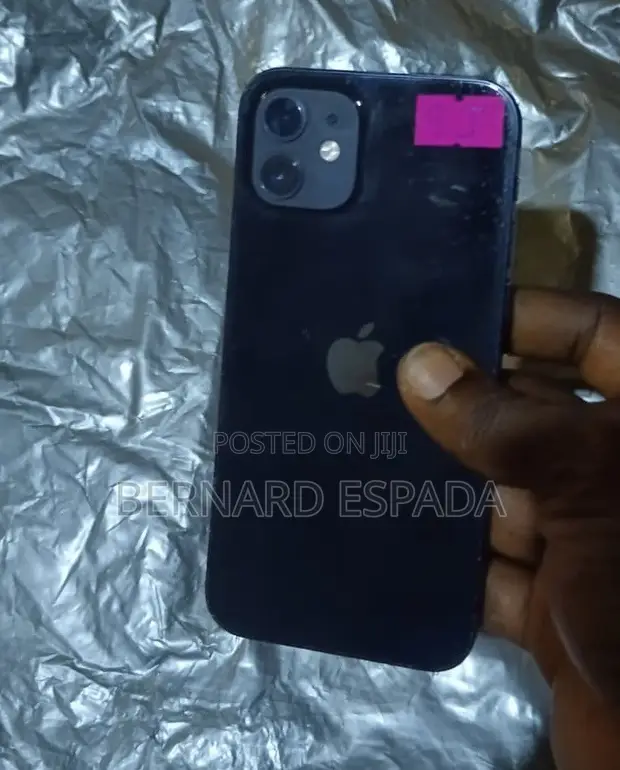 Apple iPhone 12 64GB - 1
