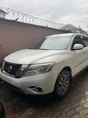 2013 Nissan Pathfinder White