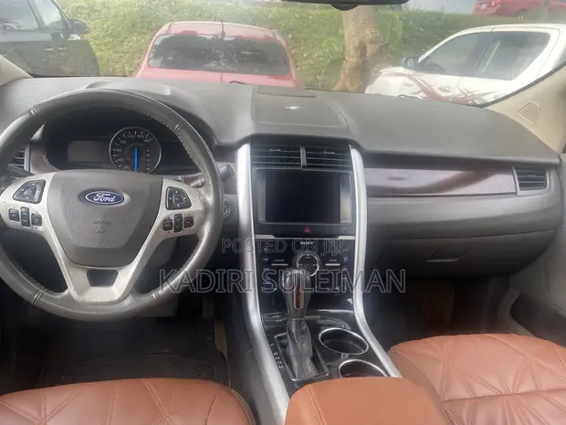 Ford Edge 2011 Brown - 1