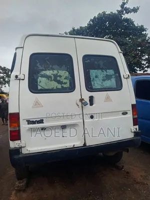 Ford Transit 2002 Fari