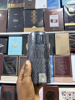 Lattafa Musamam Black Eau de Parfum ga Maza
