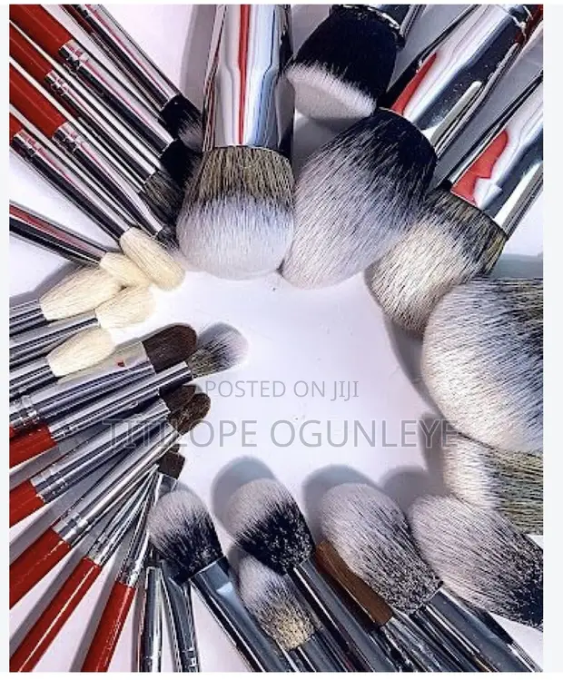 Blossom Make-Up Soft Angled Brush Set - 1
