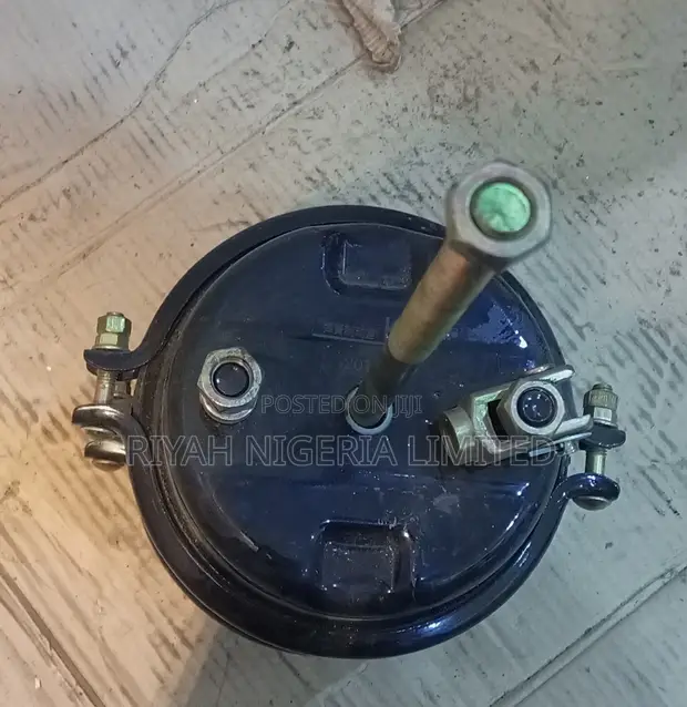 Truck Spring Brake Chamber / Brake Pot 24/24* - 1