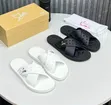 Slippers Mai Inganci - Baki & Fari, Girma 40-46 - 2