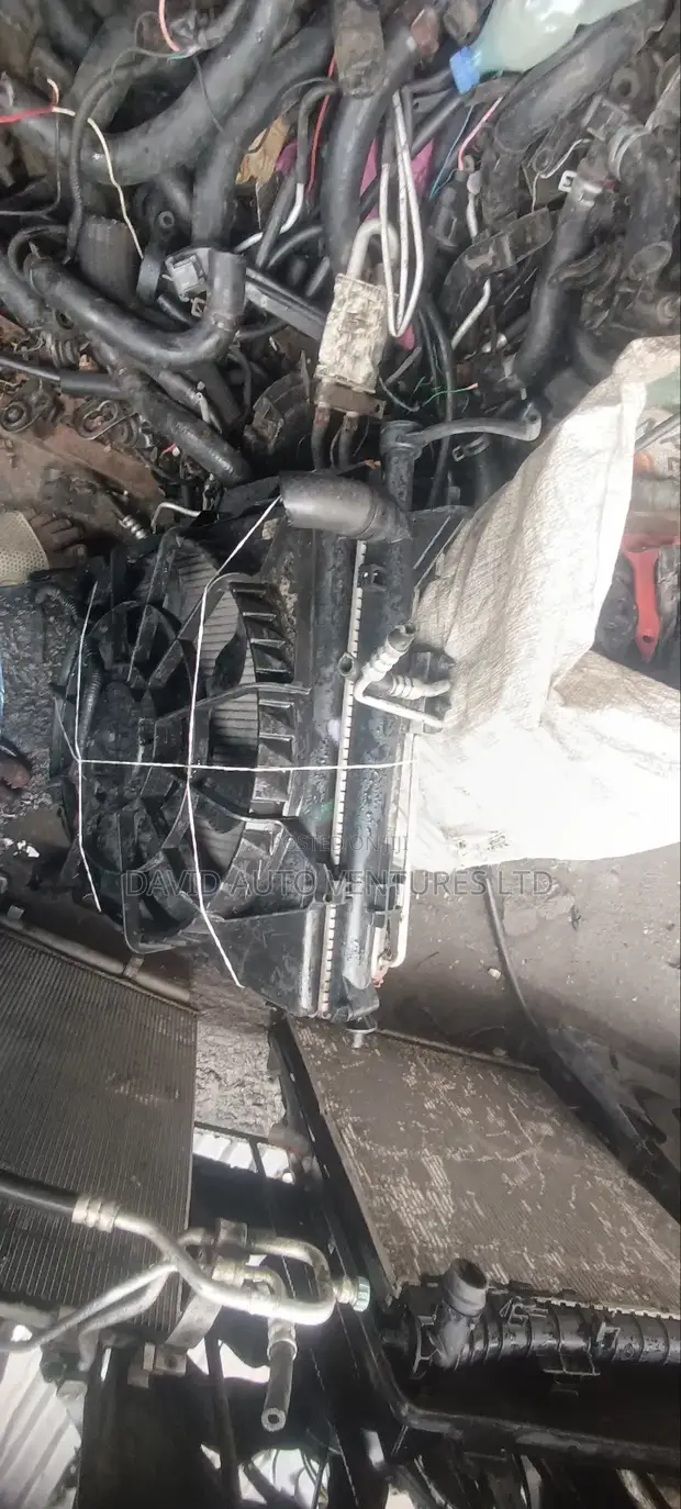 Hyundai Santa Fe 2015 Radiator with Fan and Condenser - 1