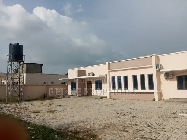 Gidan haya mai dakuna 1 da aka shirya sosai a Gwagwalada - 1