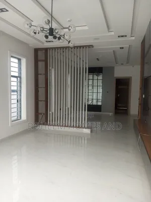 5-Bedroom Duplex a Cikin Estate Mai Tsaro, Omole Phase 1 Don Siyarwa