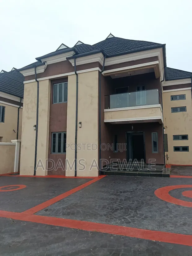 5-Bedroom Duplex with BQ in Orange Gate, Ibadan - 1
