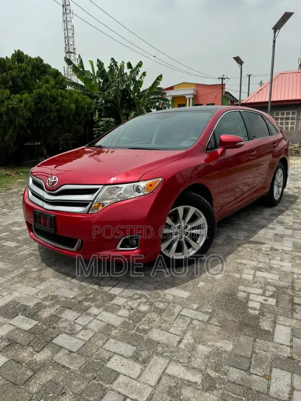 2013 Toyota Venza Red - 1