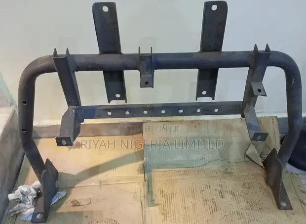 Bull Bar / Gaban Zato Na Tsohon Jirgi (An Riga An Yi Amfani Da Shi) - 1