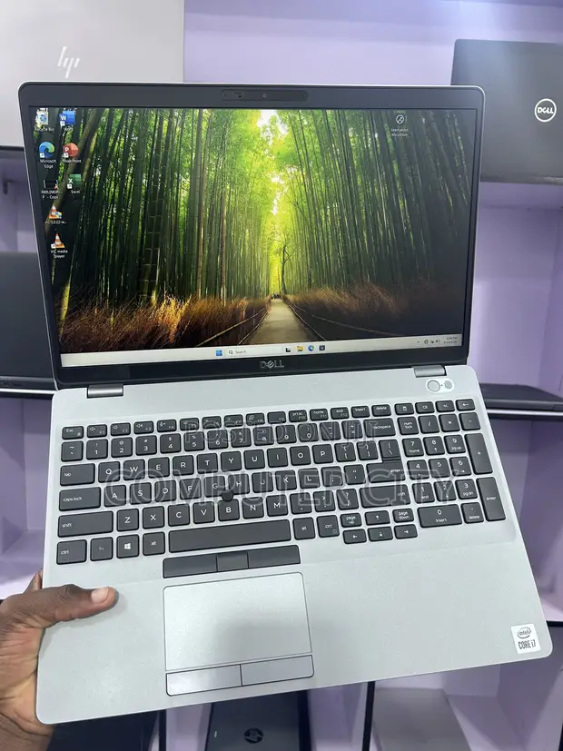 Dell Precision 3551 Laptop - Core i7, 16GB RAM, 512GB SSD - 1