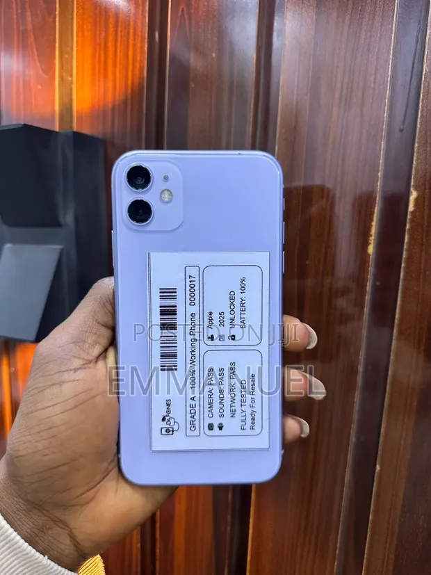 Apple iPhone 11 128GB White - 1