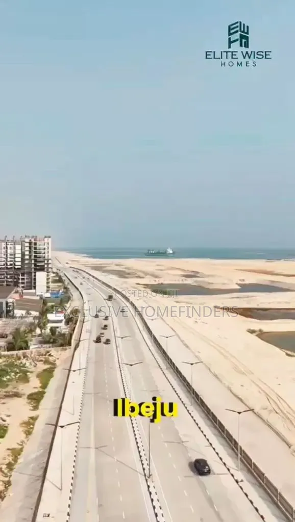 Filin Zuba Jari Mai Kyau tare da C of O - Titin Coastal, Ibeju-Lekki - 1