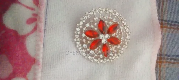 Fashion Vintage Brooch Pin - Zinariya & Azurfa - 1