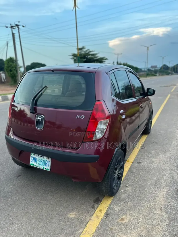 Hyundai i10 2008 Maroon - 1