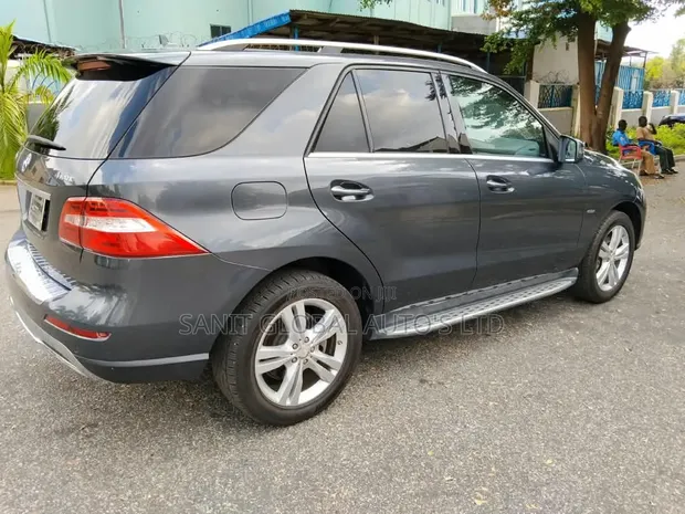 Mercedes-Benz M Class ML 350 4Matic 2012 Gray - 1