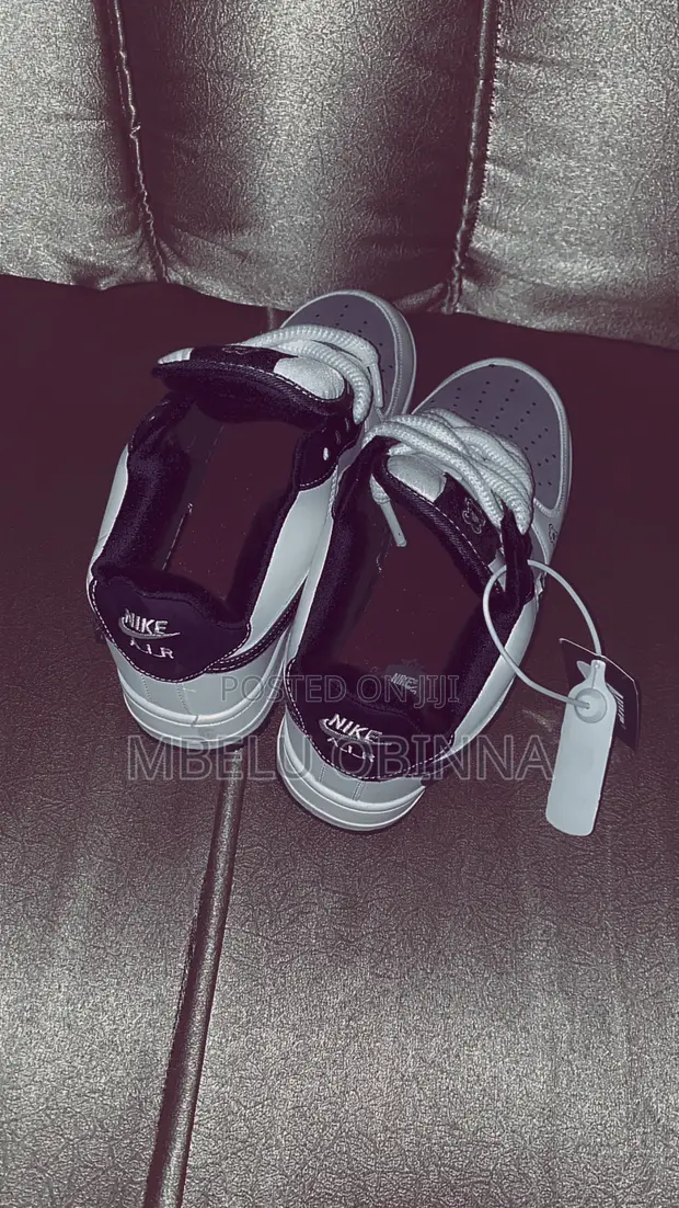Nike Air Sneakers - Size 44 - 1