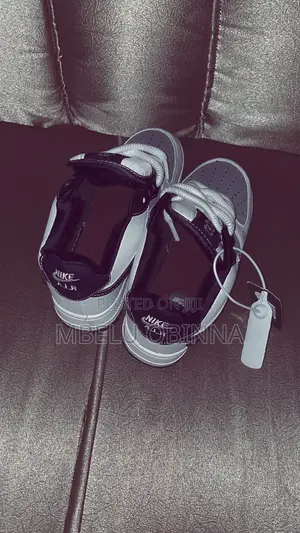 Takalmi Nike Air - Girman 44