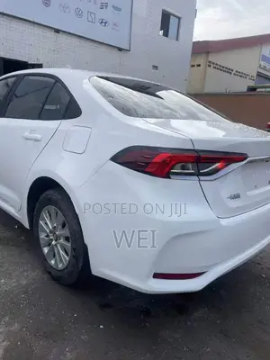 Toyota Corolla 2021 White