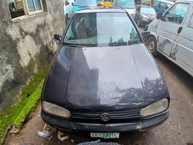 Volkswagen Golf 1998 Grey - 1