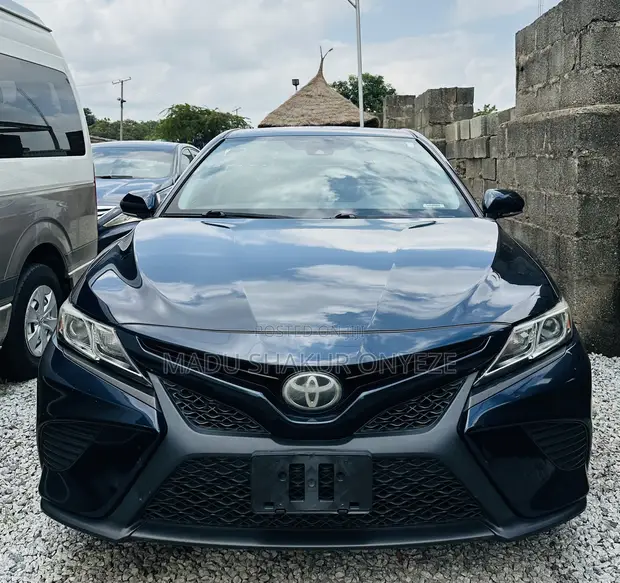 Toyota Camry SE 2.5L 2019 Blue - 1