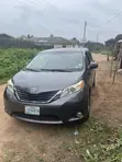 Toyota Sienna 2012 Car Hire - 5