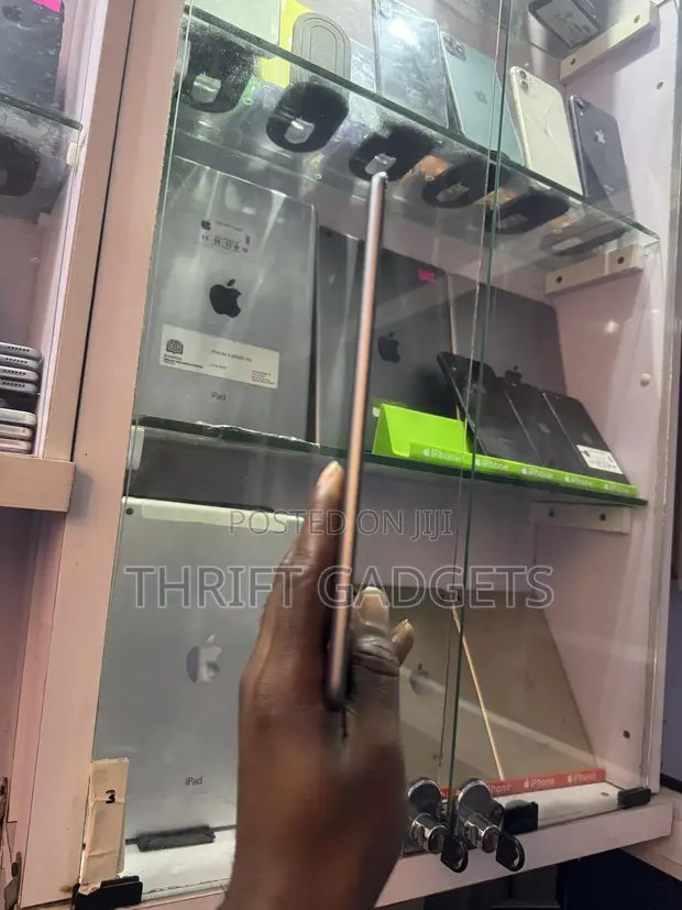 Apple iPad mini 5 (2019) 64GB Gray - 1