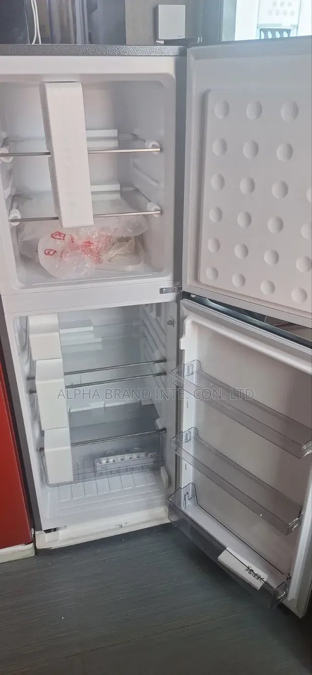 LG Refrigerator 182 (200 Liters) - 1