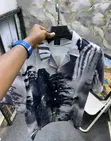 Louis Vuitton Classic Unisex T-shirtai na Zamani - 1