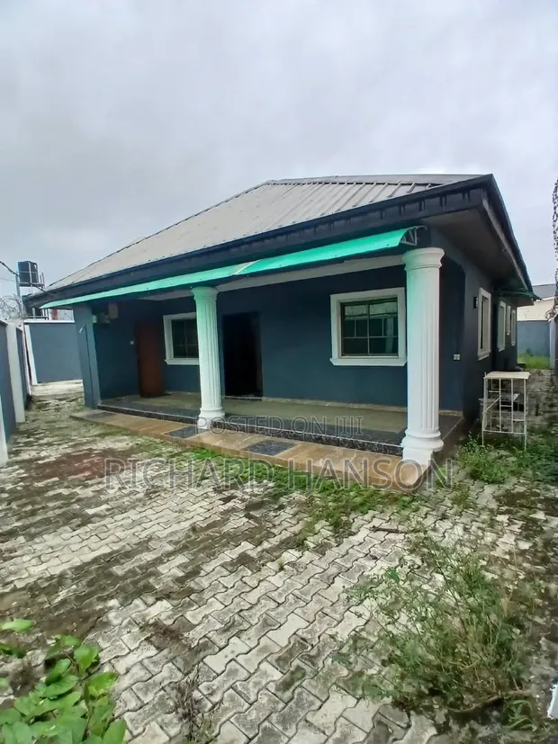 3-Bedroom Bungalow for Sale in Abuleparapo, Awoyaya - 1
