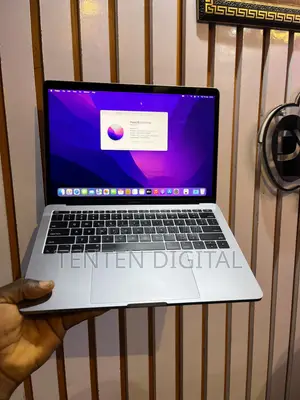 Apple MacBook Pro 2017 13" 8GB RAM 512GB SSD