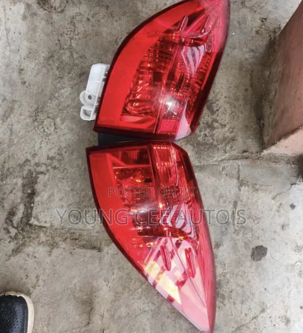 Toyota Corolla Rear Lamp (Used) - 1