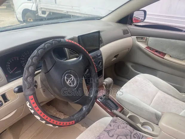 2004 Toyota Corolla LE - 1