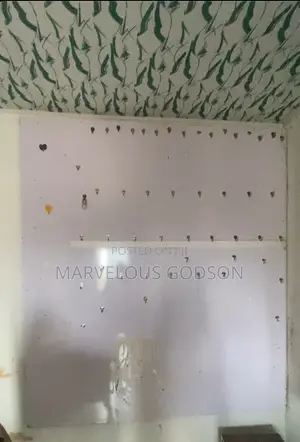 Hair Bundle Hangers (Used)