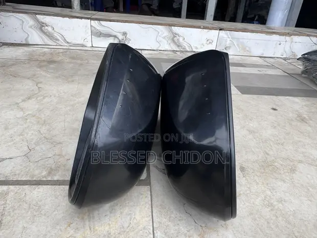 Madubin gefe mai Haske don Toyota Camry (2018-2023) - 1
