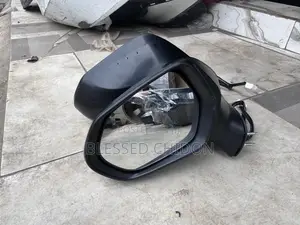 Madubin gefe mai Haske don Toyota Camry (2018-2023)